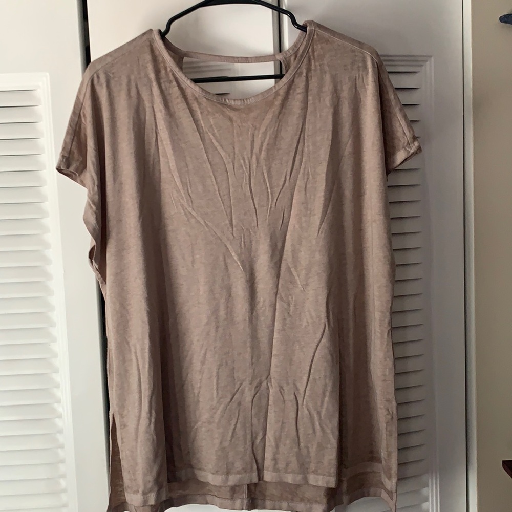 Brand new -Skinny Girl / taupe XL  lightweight very soft polyester blend top